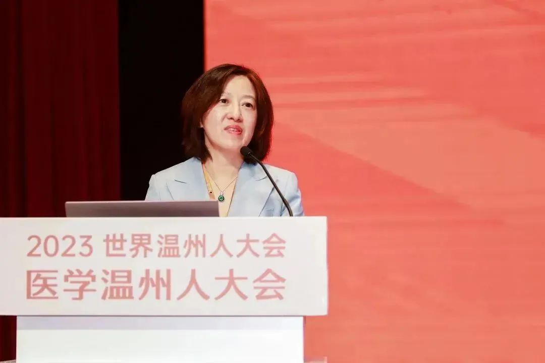 章月影.jpg