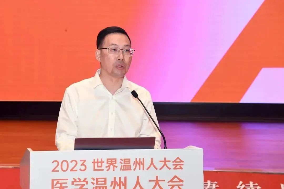 王晓春.jpg