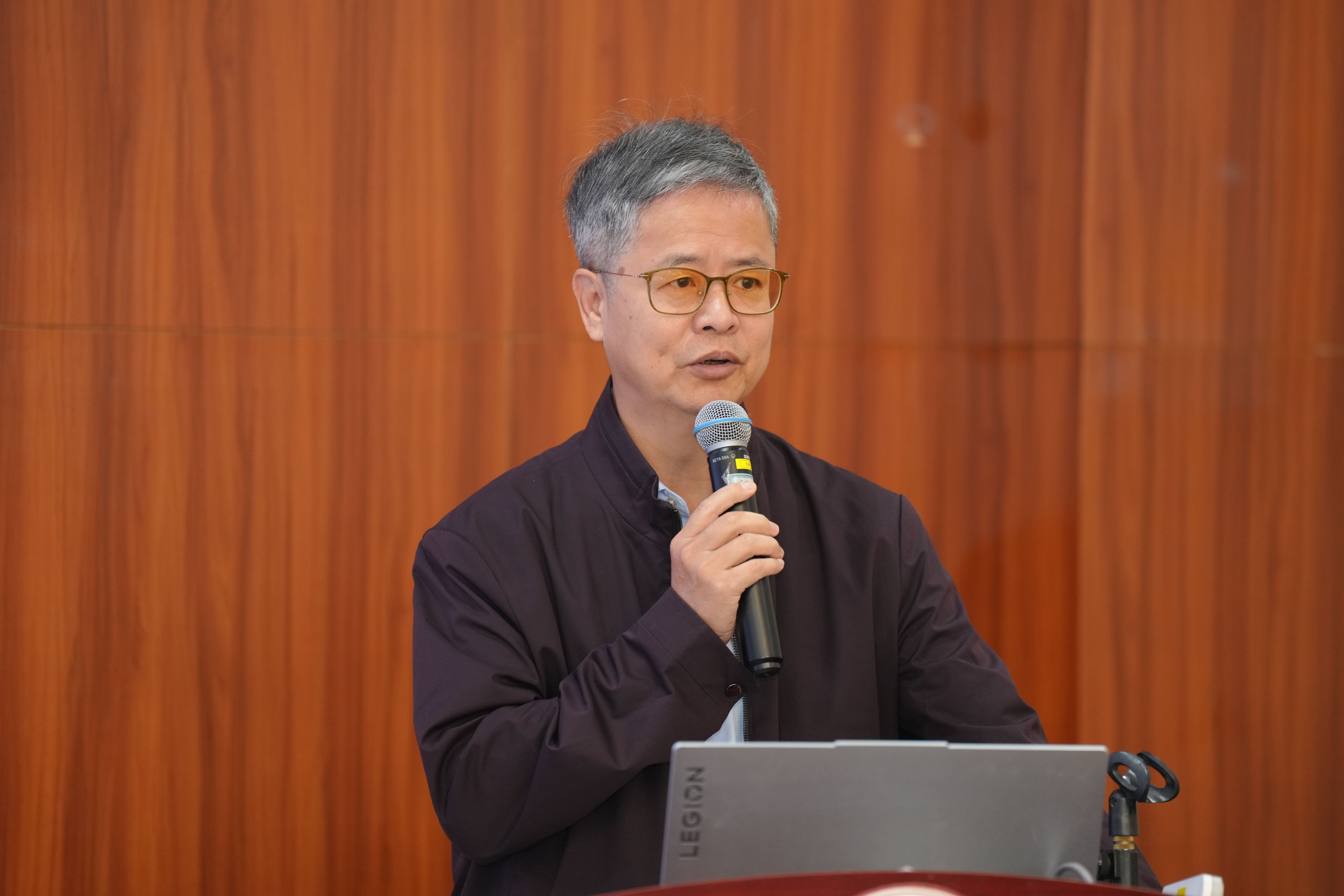 沈建箴.jpg